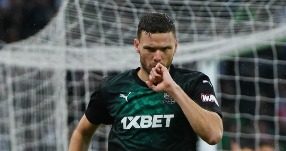 С Маркусом Бергом и Станиславом Крицюком продлены трудовые соглашения.